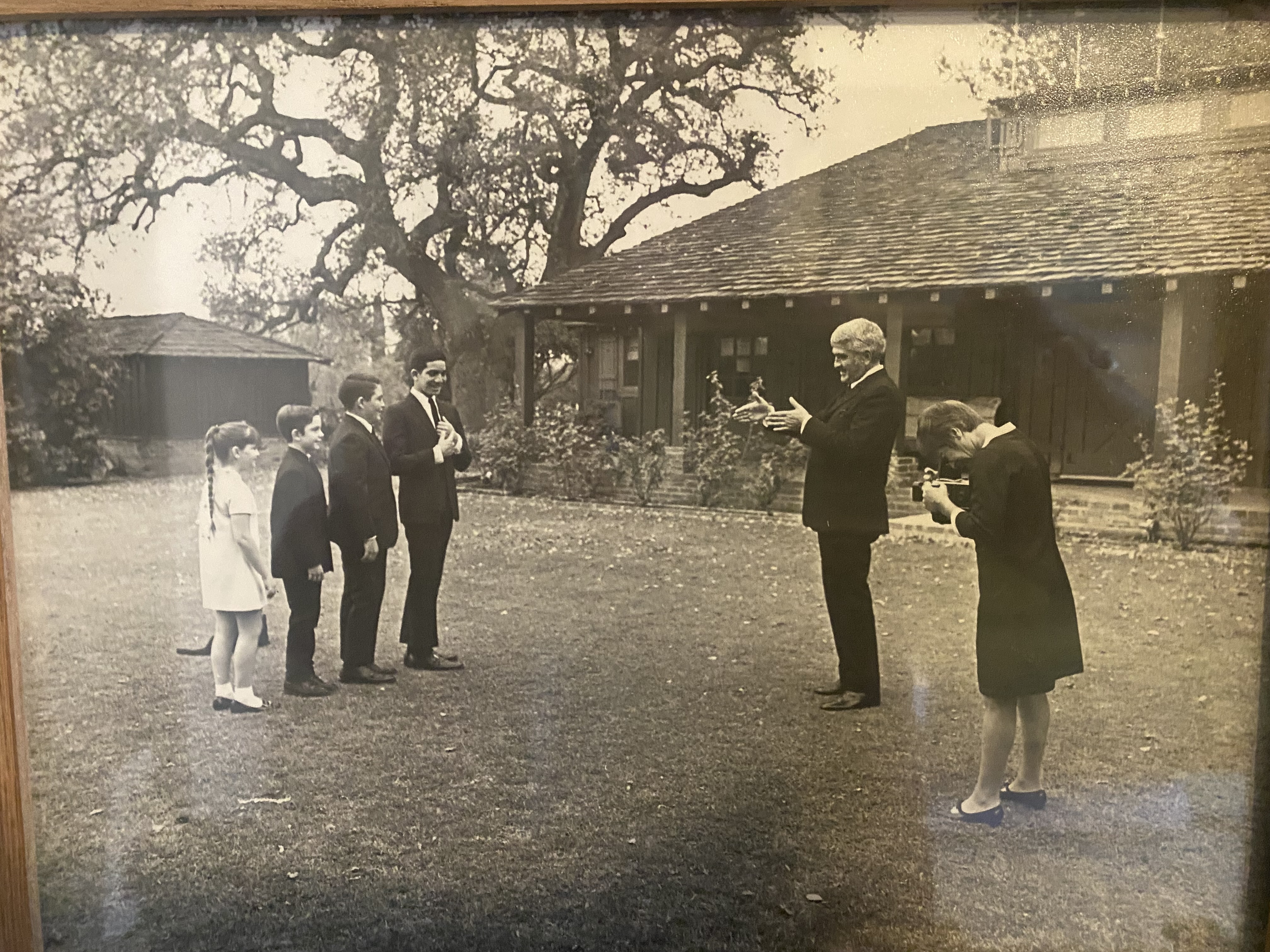 Dad directing family photo